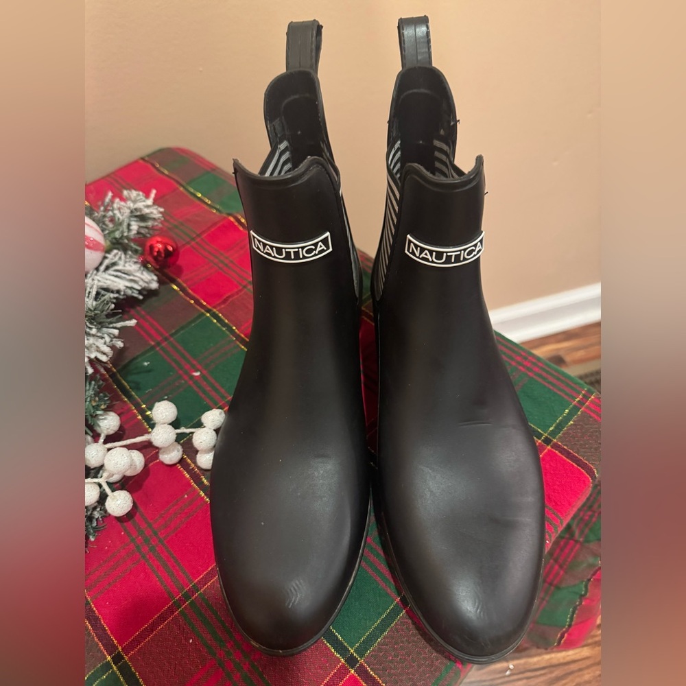 Nautica “Shayna” Waterproof Slip On Boots